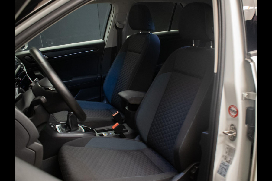 Volkswagen T-Roc 1.0 TSI Style Business Sport (APPLE CARPLAY,NAVI,LED,CRUISE,CLIMATE,SPORTSTOELEN,PDC,GETINT,NETTESTAAT)