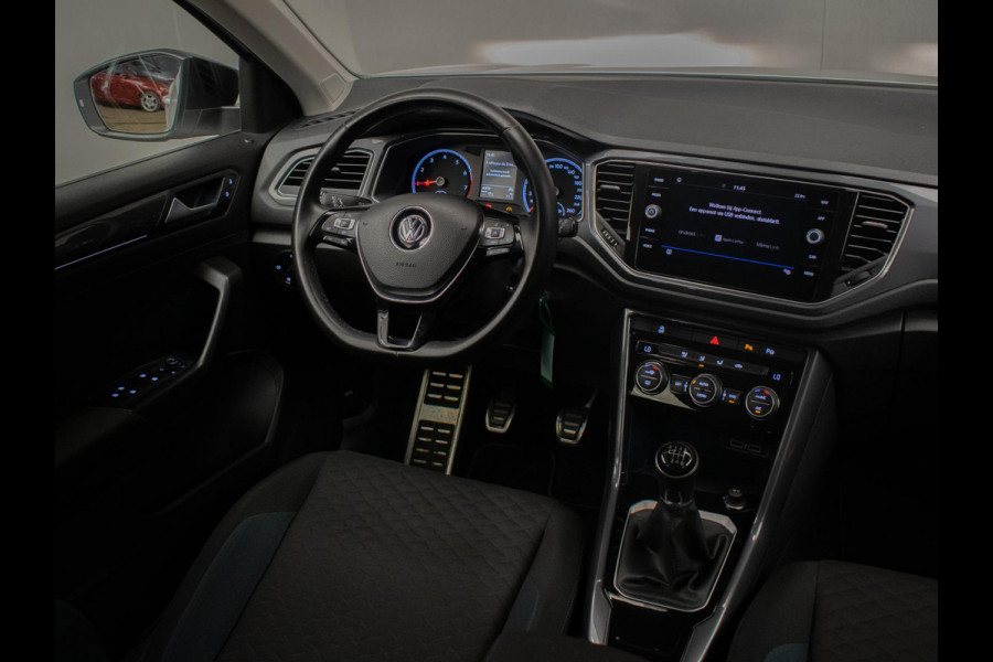 Volkswagen T-Roc 1.0 TSI Style Business Sport (APPLE CARPLAY,NAVI,LED,CRUISE,CLIMATE,SPORTSTOELEN,PDC,GETINT,NETTESTAAT)