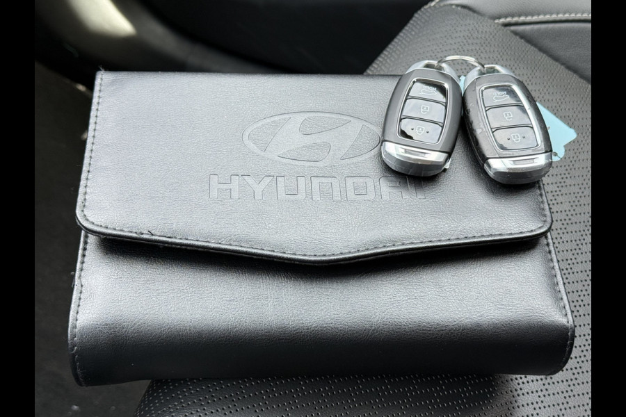 Hyundai Kona BWJ 2020 | 1.6 GDI 142PK HEV Premium | TREKHAAK | LEER | CAMERA A | CARPLAY | CLIMA | NAVI | AD CRUISE |