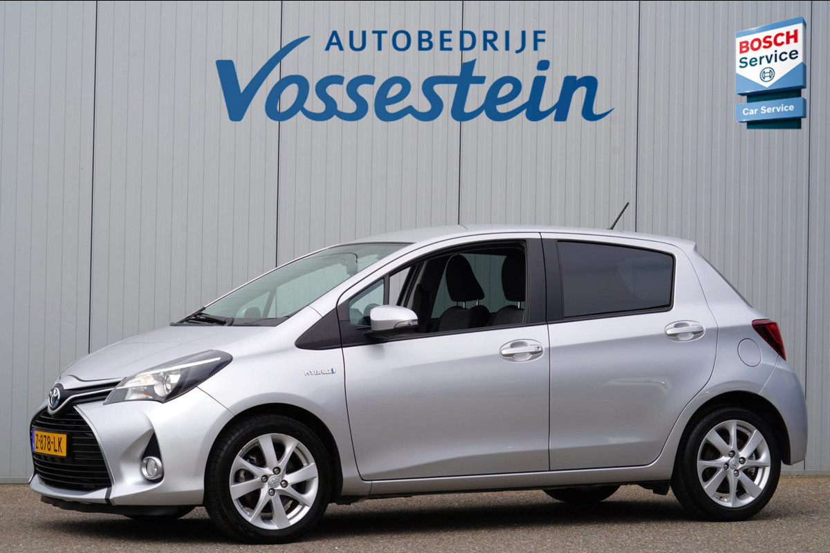 Toyota Yaris 1.5 Hybrid Dynamic / Camera / Navigatie / Privacy glas / Clima / 75dkm!
