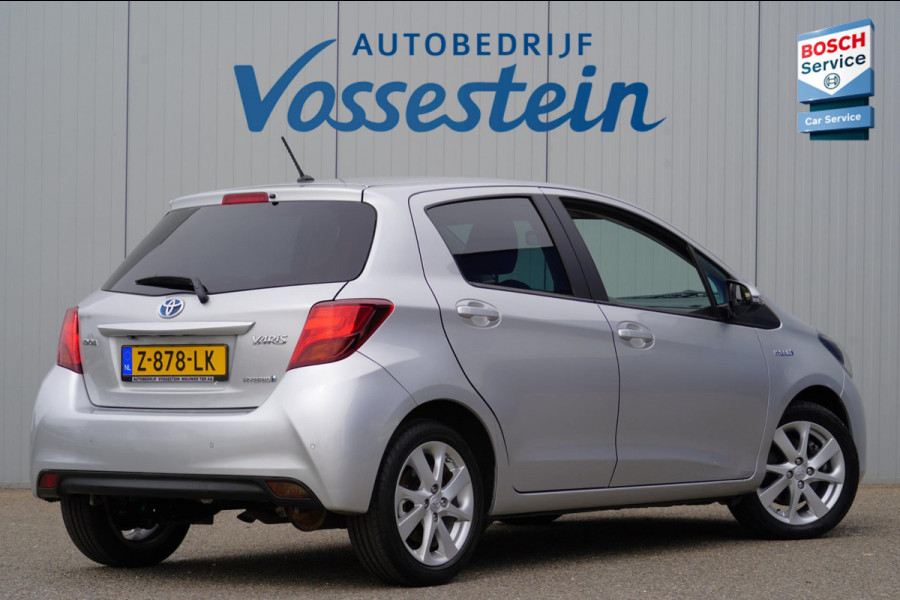 Toyota Yaris 1.5 Hybrid Dynamic / Camera / Navigatie / Privacy glas / Clima / 75dkm!