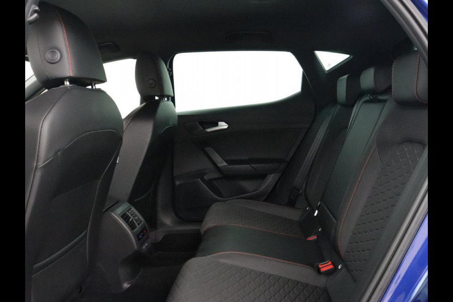 Seat Leon 1.5 TSI FR Intens | Stoelverwarming | Camera | Keyless | Stuurverwarming | Carplay | Digital Cockpit | Full LED