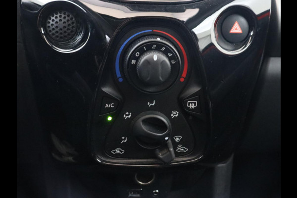 Peugeot 108 1.0 e-VTi Allure TOP | Elektrisch Vouwdak | Airco | Bluetooth | Speedlimiter | Lichtmetalen velgen