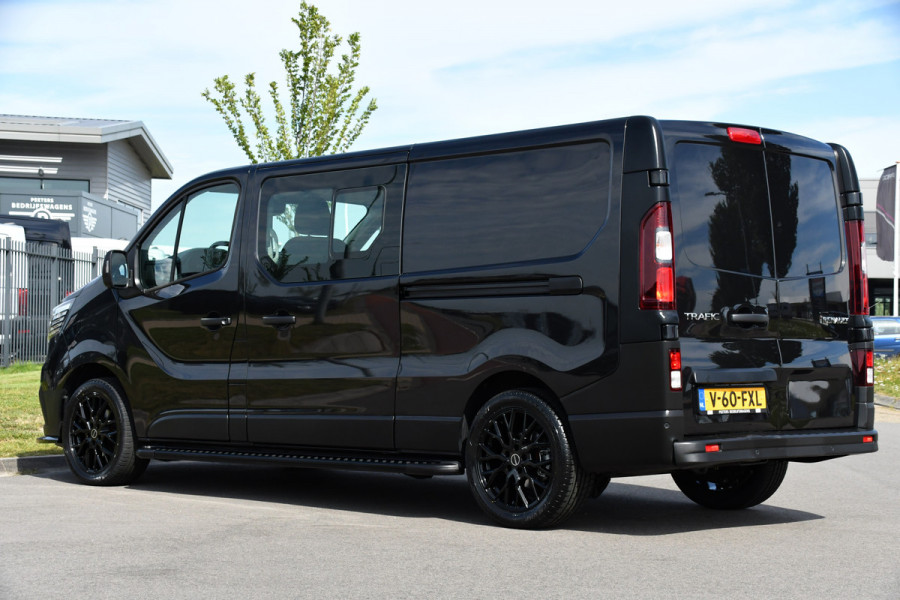 Renault Trafic 2.0 Blue dCi 170 L2H1 DC Black Edition Cruise, Carplay, 170pk, 2 x Schuifdeur, Multimedia, Automaat, Sensoren, Uniek!