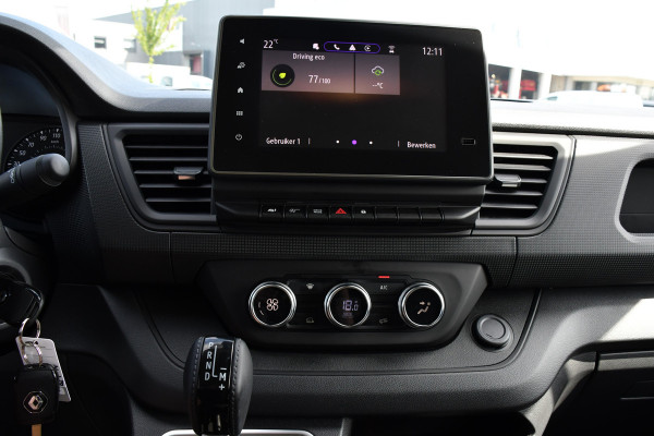 Renault Trafic 2.0 Blue dCi 170 L2H1 DC Black Edition Cruise, Carplay, 170pk, 2 x Schuifdeur, Multimedia, Automaat, Sensoren, Uniek!