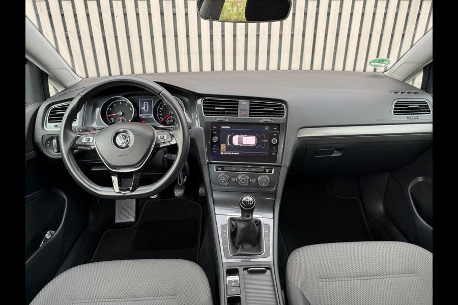 Volkswagen Golf 1.0 TSI Comfortline - apple carplay