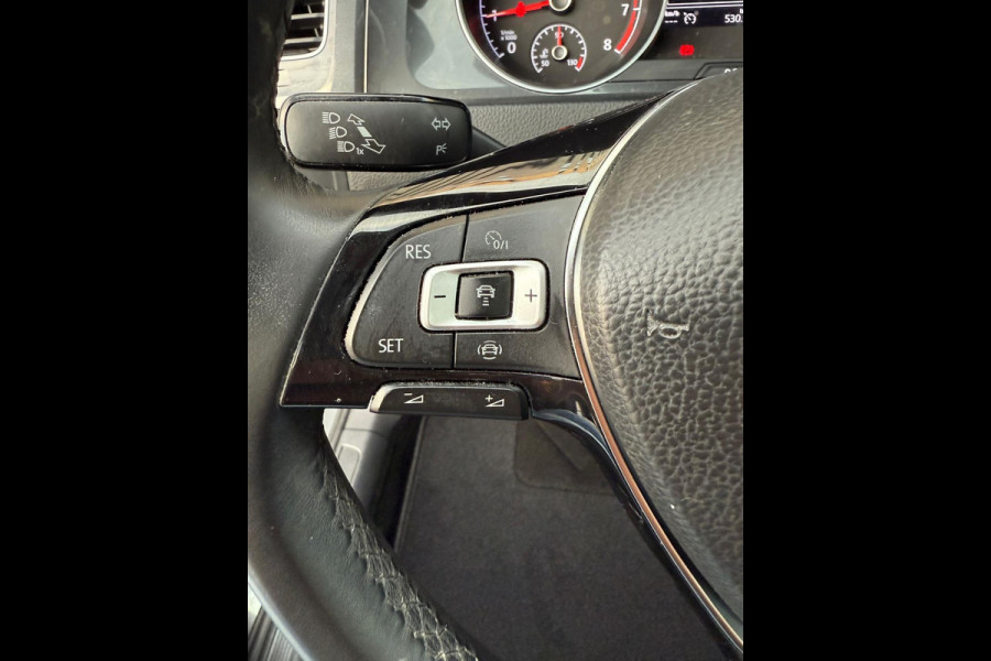 Volkswagen Golf 1.0 TSI Comfortline - apple carplay