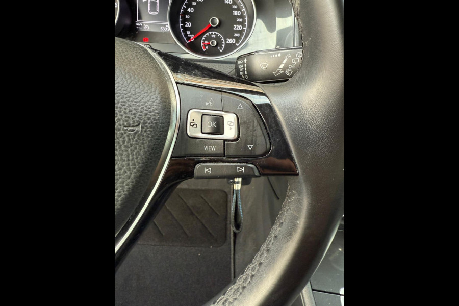 Volkswagen Golf 1.0 TSI Comfortline - apple carplay