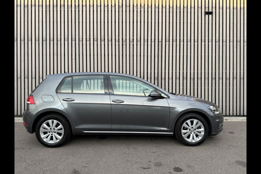 Volkswagen Golf 1.0 TSI Comfortline - apple carplay