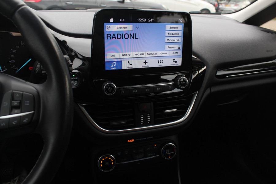 Ford Fiesta 1.0 EcoBoost Titanium / Camera / Navigatie / 16'' / B&O / DAB / Getint glas / Cruise Control