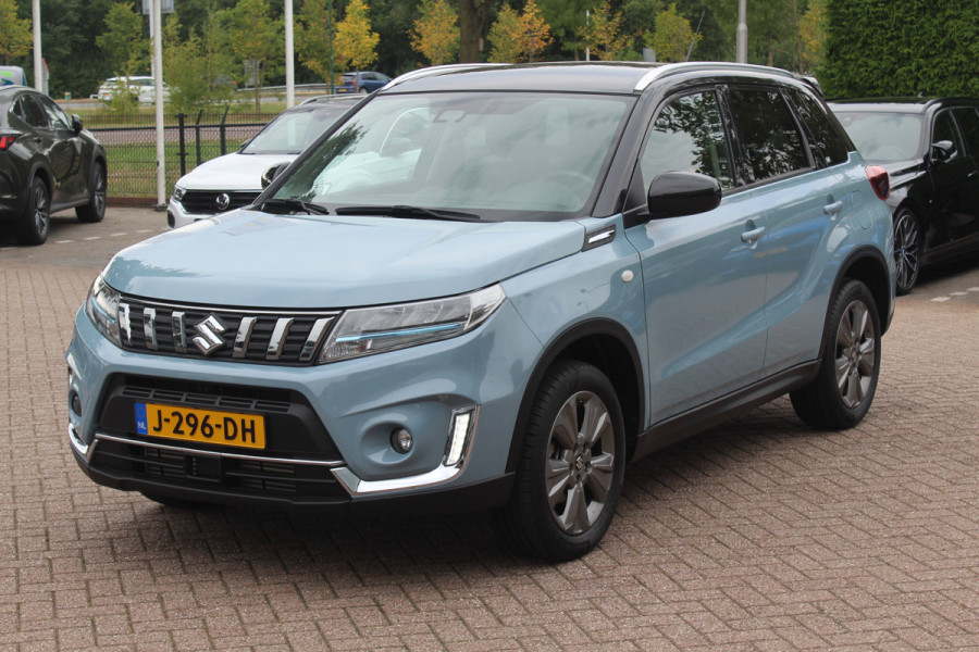 Suzuki Vitara 1.4 Boosterjet Select Smart Hybrid / Camera / Navigatie / 17'' / DAB / Stoelverwarming / Getint glas / Cruise Control