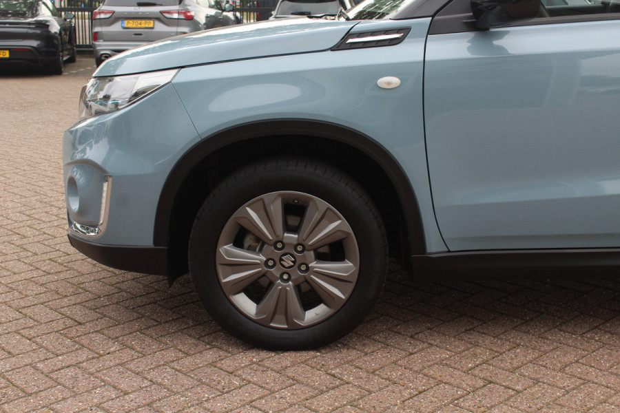 Suzuki Vitara 1.4 Boosterjet Select Smart Hybrid / Camera / Navigatie / 17'' / DAB / Stoelverwarming / Getint glas / Cruise Control