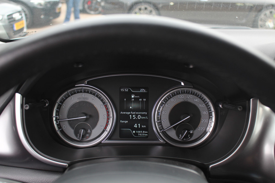 Suzuki Vitara 1.4 Boosterjet Select Smart Hybrid / Camera / Navigatie / 17'' / DAB / Stoelverwarming / Getint glas / Cruise Control