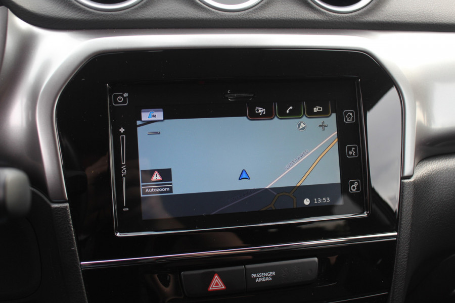 Suzuki Vitara 1.4 Boosterjet Select Smart Hybrid / Camera / Navigatie / 17'' / DAB / Stoelverwarming / Getint glas / Cruise Control