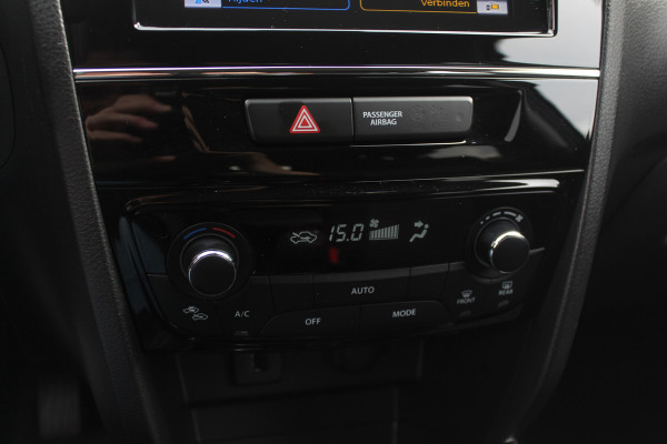Suzuki Vitara 1.4 Boosterjet Select Smart Hybrid / Camera / Navigatie / 17'' / DAB / Stoelverwarming / Getint glas / Cruise Control