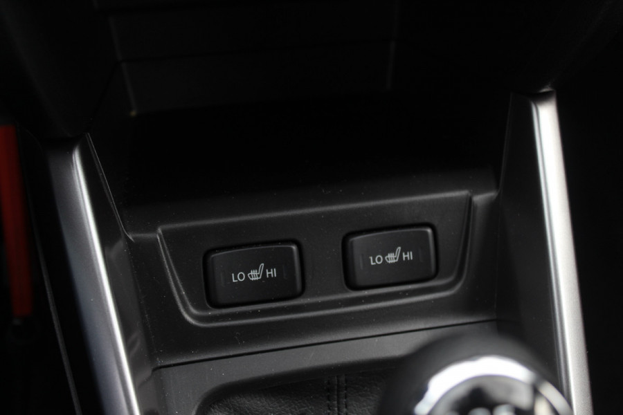 Suzuki Vitara 1.4 Boosterjet Select Smart Hybrid / Camera / Navigatie / 17'' / DAB / Stoelverwarming / Getint glas / Cruise Control