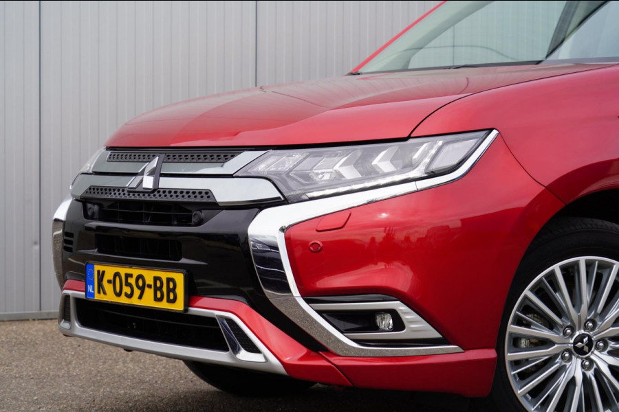 Mitsubishi Outlander 2.4 PHEV Intense+ / Schuifdak / Trekhaak / Power Sound System / Camera / 104dkm!