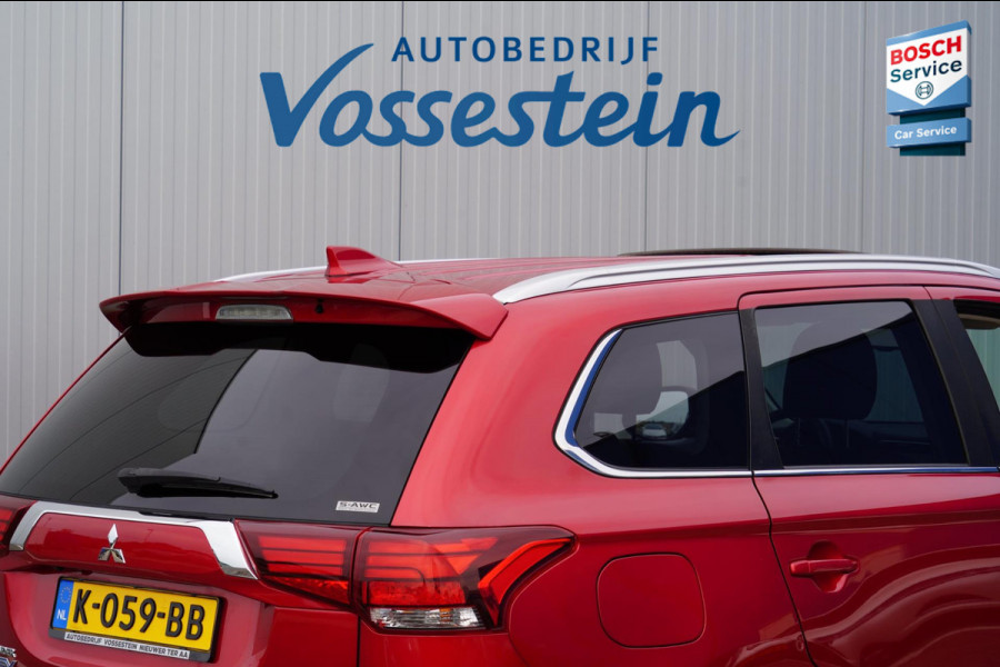 Mitsubishi Outlander 2.4 PHEV Intense+ / Schuifdak / Trekhaak / Power Sound System / Camera / 104dkm!