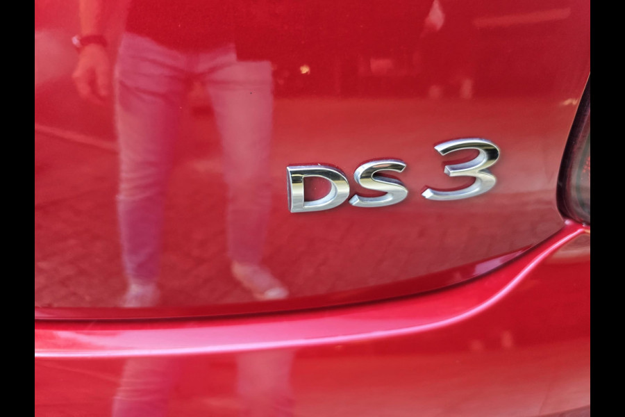 DS DS 3 1.2 PureTech So Chic | 2E EIGENAAR | 12MND GARANTIE | NAVI | CRUISE | LEDER |