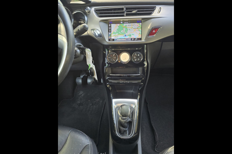 DS DS 3 1.2 PureTech So Chic | 2E EIGENAAR | 12MND GARANTIE | NAVI | CRUISE | LEDER |
