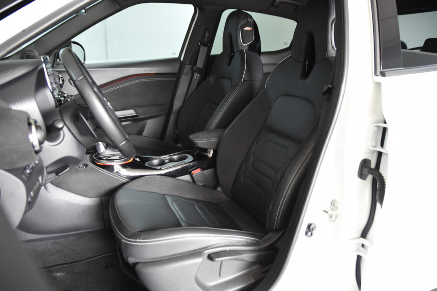 Nissan Juke 1.0 DIG-T 115 PK N-Design - Automaat | Adapt. Cruise | Stoel-+Voorruitverw. | Bose | 360 Camera | NAV + App. Connect | ECC | LM 19" | Afn. Trekhaak |