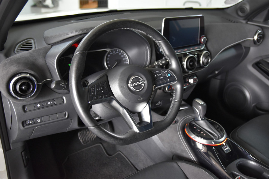 Nissan Juke 1.0 DIG-T 115 PK N-Design - Automaat | Adapt. Cruise | Stoel-+Voorruitverw. | Bose | 360 Camera | NAV + App. Connect | ECC | LM 19" | Afn. Trekhaak |