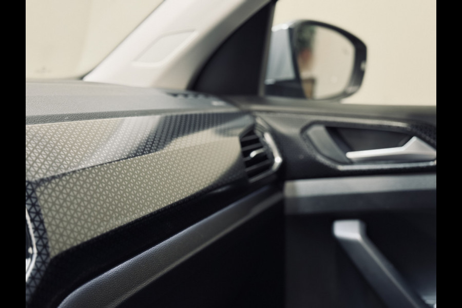 Volkswagen T-Cross 1.5 TSI Style DSG | Virtual | Keyless | Camera