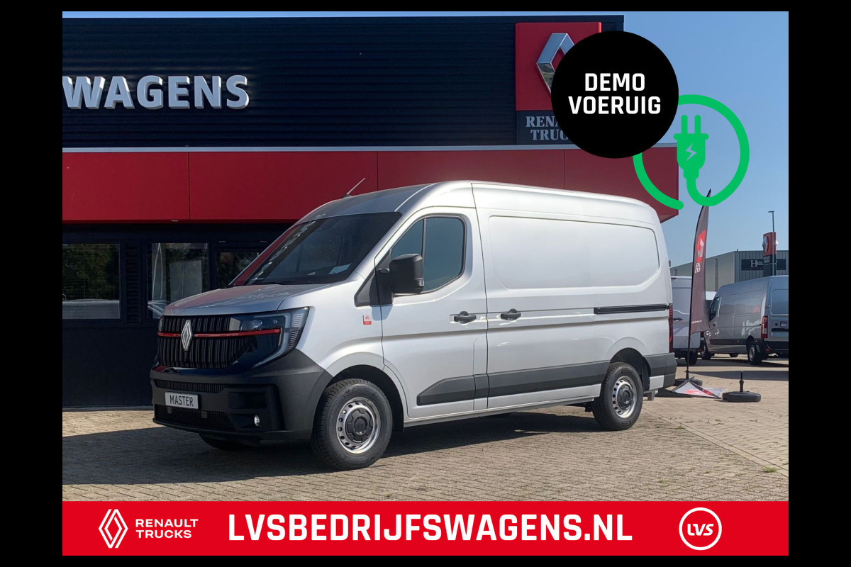 Renault Master E-Tech 87 kWh, 130 kW snelladen, L2H2 Demonstratieauto, Laadruimte betimmering, Side-bars, Camera, Trekhaak, Apple carplay
