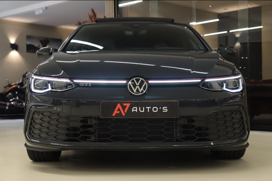 Volkswagen Golf 2.0 TSI GTI PANO / CARPLAY / H&K / CAM / VOL