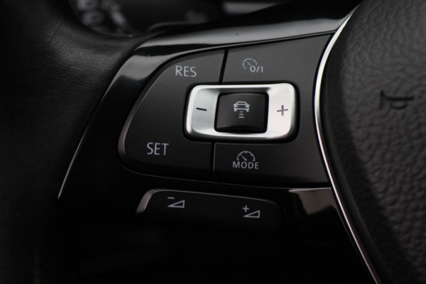 Volkswagen Tiguan 1.4 TSI ACT Highline R-Line Virtual Cockpit, ACC, Apple Carplay, Camera, DAB, Trekhaak, 19"