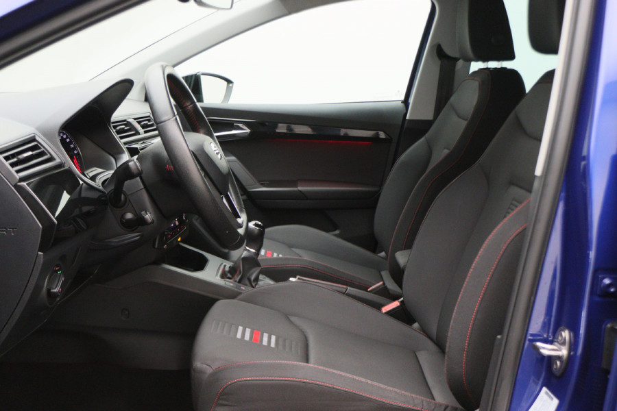 Seat Ibiza 1.0 TSI FR Business Intense Climate, ACC, Camera, Apple Carplay, Sportstoelen, PDC, LED, 17''