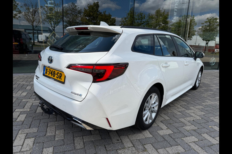 Toyota Corolla Touring Sports Hybrid 140 Business, CarPlay, Trekhaak, Stuur + stoelverw