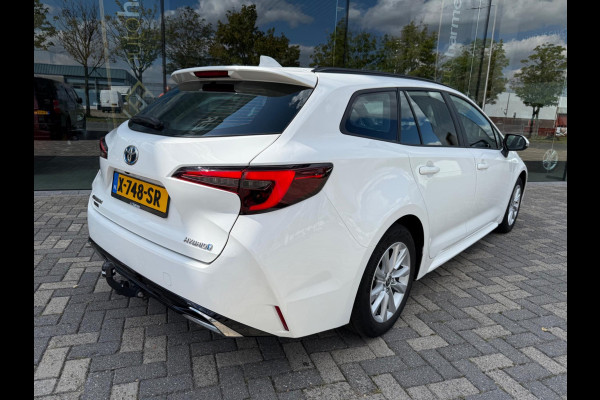 Toyota Corolla Touring Sports Hybrid 140 Business, CarPlay, Trekhaak, Stuur + stoelverw