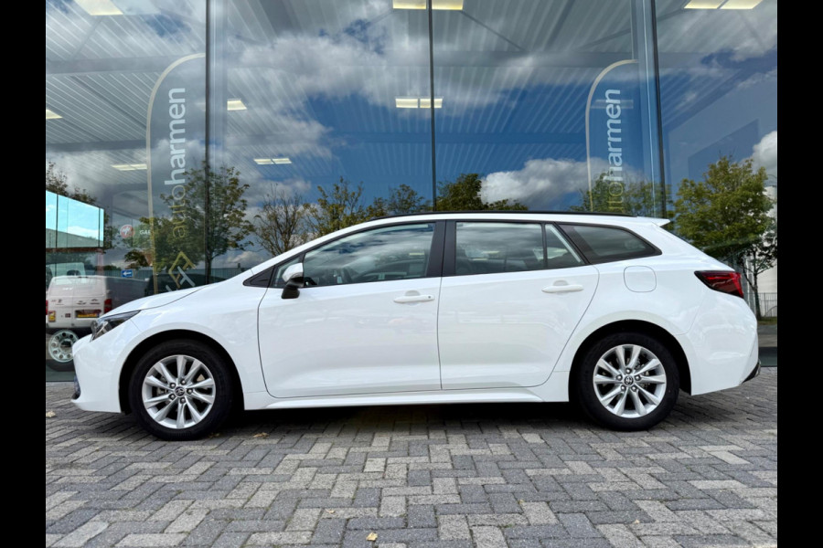 Toyota Corolla Touring Sports Hybrid 140 Business, CarPlay, Trekhaak, Stuur + stoelverw