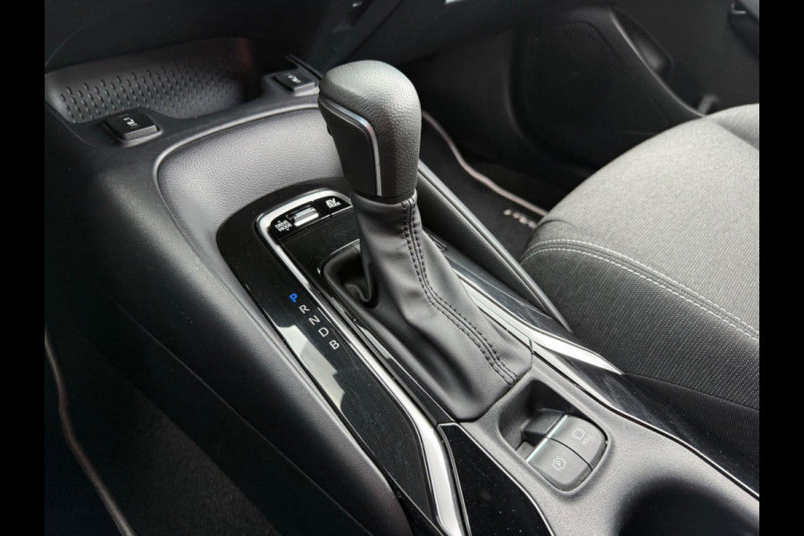 Toyota Corolla Touring Sports Hybrid 140 Business, CarPlay, Trekhaak, Stuur + stoelverw