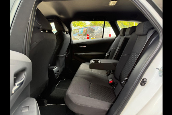 Toyota Corolla Touring Sports Hybrid 140 Business, CarPlay, Trekhaak, Stuur + stoelverw