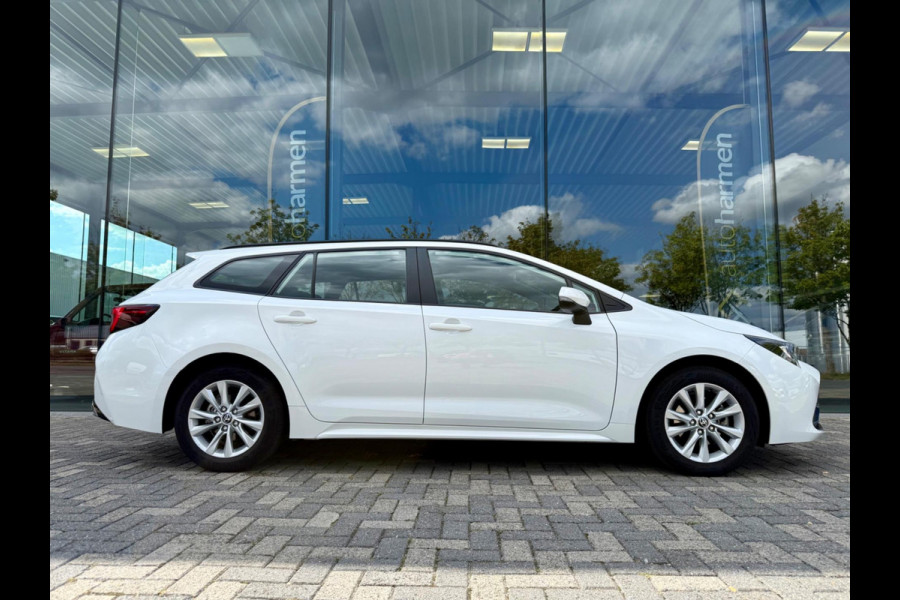 Toyota Corolla Touring Sports Hybrid 140 Business, CarPlay, Trekhaak, Stuur + stoelverw