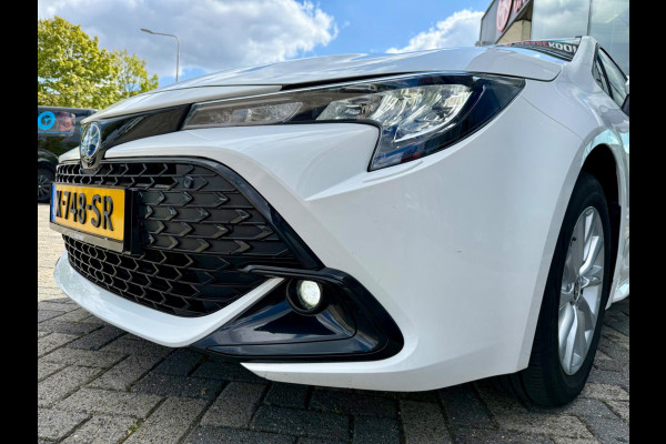 Toyota Corolla Touring Sports Hybrid 140 Business, CarPlay, Trekhaak, Stuur + stoelverw