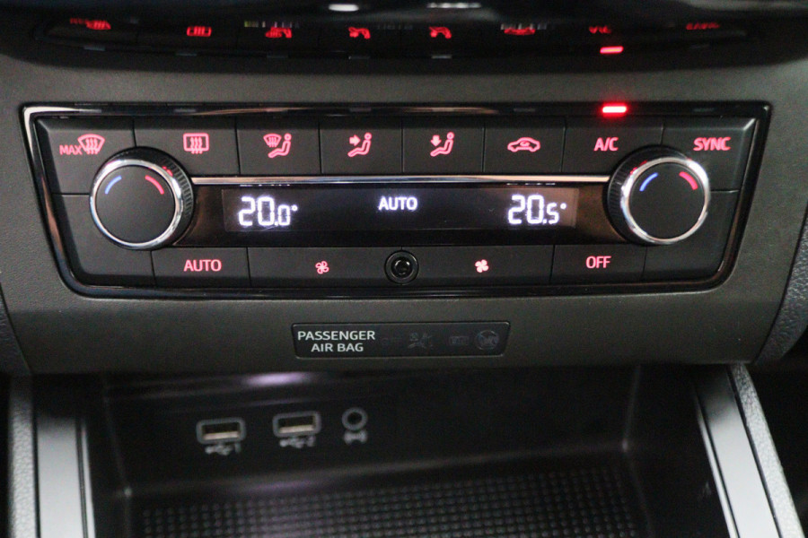 Seat Ibiza 1.0 TSI FR Business Intense Climate, ACC, Camera, Apple Carplay, Sportstoelen, PDC, LED, 17''
