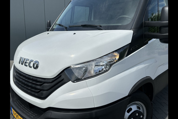 Iveco Daily 35C16 2.3 D 157 PK / ZEER NETJES !! / HYDRAULISCHE LAADKLEP / BAKWAGEN / 65.983 KM ! / AIRCO / DUBBELLUCHT / 3-ZITS