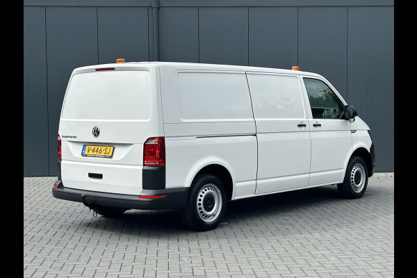 Volkswagen Transporter 2.0 TDI 150 PK / L2H1 / 1e EIG. / AIRCO / NAVI / 2X SCHUIFDEUR / 3-ZITS / TREKHAAK / INRICHTING / CAMERA / BLUETOOTH