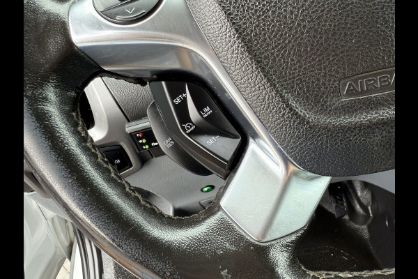 Ford Transit Custom 2.0 TDCI 130 PK / L1H1 / TREND / 2.5 TONS TREKHAAK / AIRCO / CRUISE / NAVI / INRICHTING / 3-ZITS