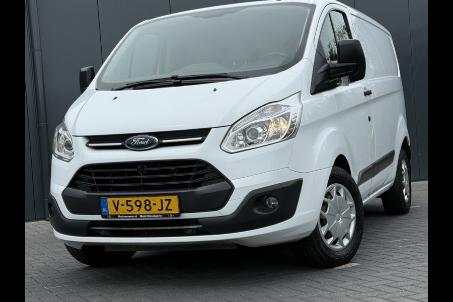 Ford Transit Custom 2.0 TDCI 130 PK / L1H1 / TREND / 2.5 TONS TREKHAAK / AIRCO / CRUISE / NAVI / INRICHTING / 3-ZITS