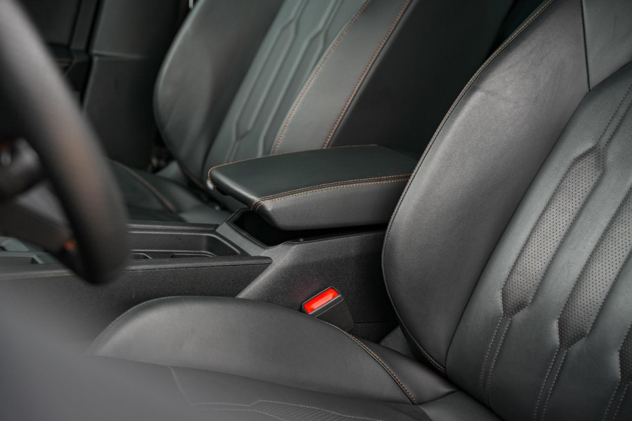 CUPRA Formentor 1.4 e-Hybrid VZ Performance Panodak ACC 360 Camera DAB+ Keyless Leer Stuurverw.
