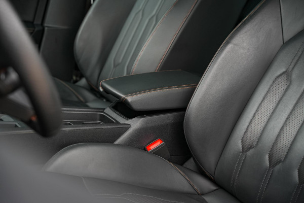 CUPRA Formentor 1.4 e-Hybrid VZ Performance Panodak ACC 360 Camera DAB+ Keyless Leer Stuurverw.