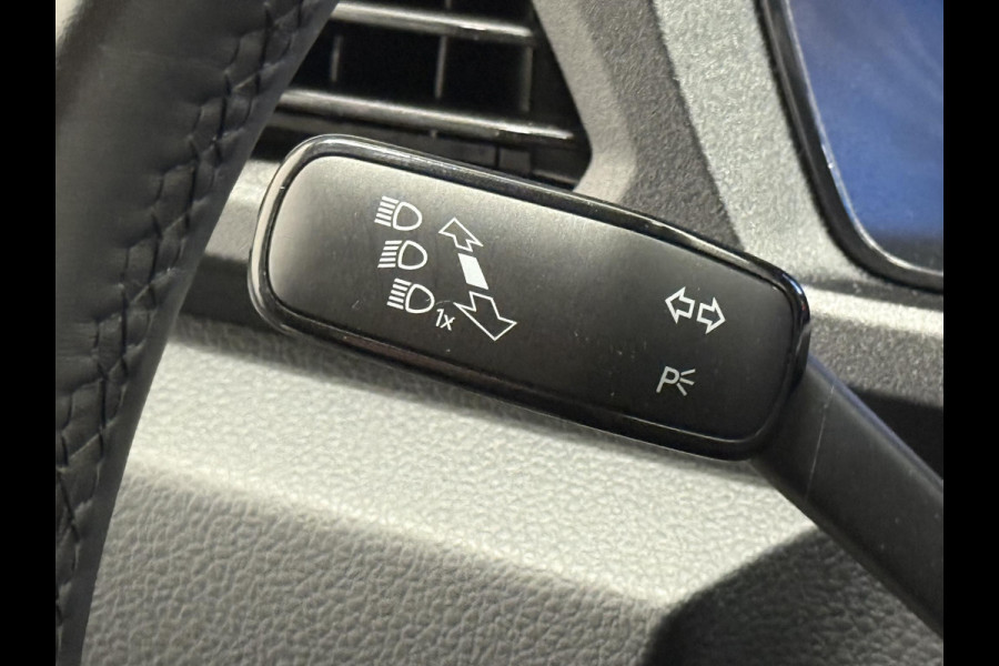 Volkswagen Caddy Cargo Maxi 2.0 TDI Aut. Style Airco Carplay Adaptive Cruise Control PDC VA Camera Trekhaak 17" LM Velgen