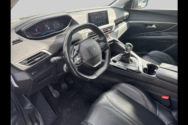 Peugeot 3008 1.2 PureTech Blue Lease Executive volleder | trekhaak
