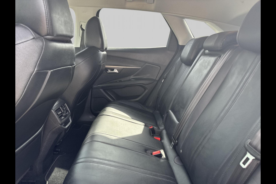 Peugeot 3008 1.2 PureTech Blue Lease Executive volleder | trekhaak