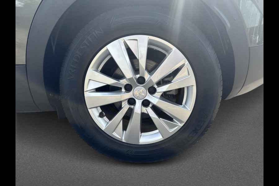 Peugeot 3008 1.2 PureTech Blue Lease Executive volleder | trekhaak
