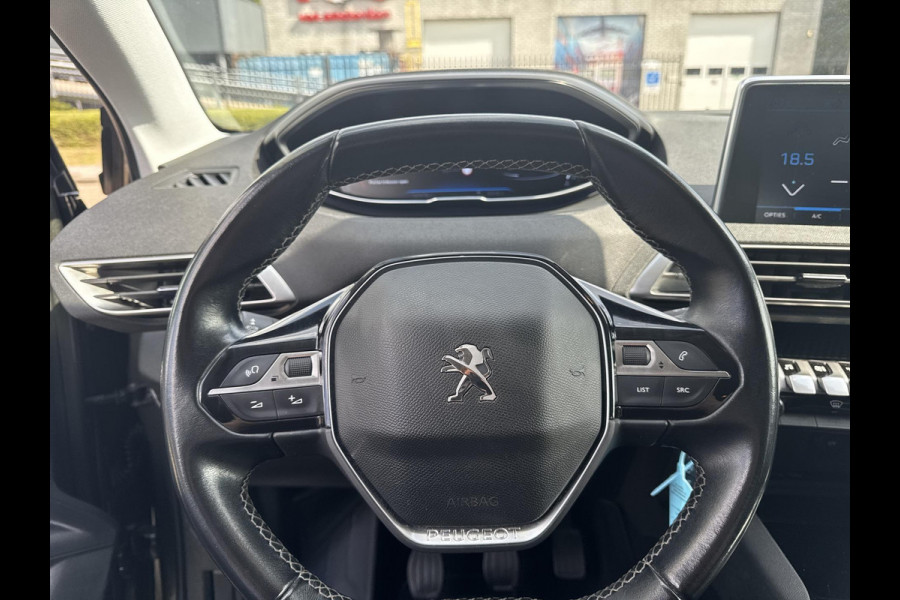 Peugeot 3008 1.2 PureTech Blue Lease Executive volleder | trekhaak